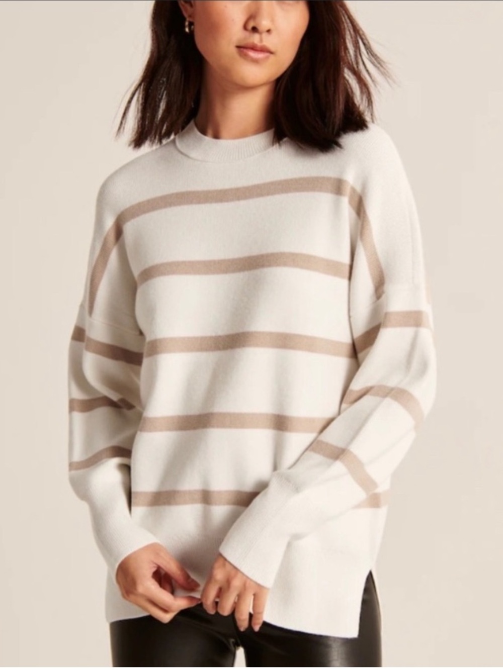 Abercrombie & Fitch White and Tan Striped Crewneck Sweater
